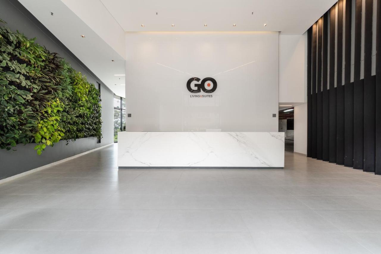 Apartamentos Go Living & Suites By Housy Host Medellín Esterno foto