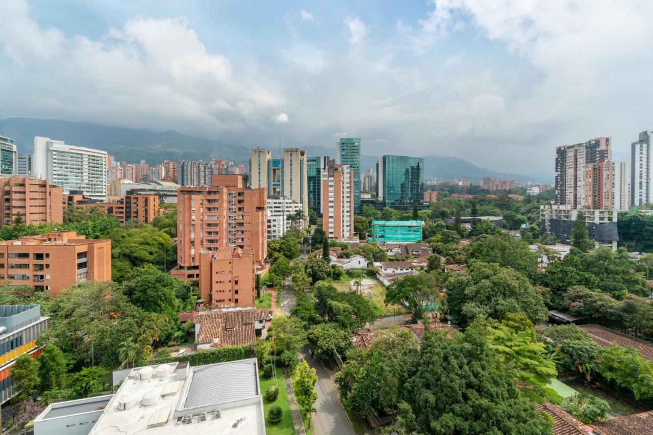 Apartamentos Go Living & Suites By Housy Host Medellín Esterno foto