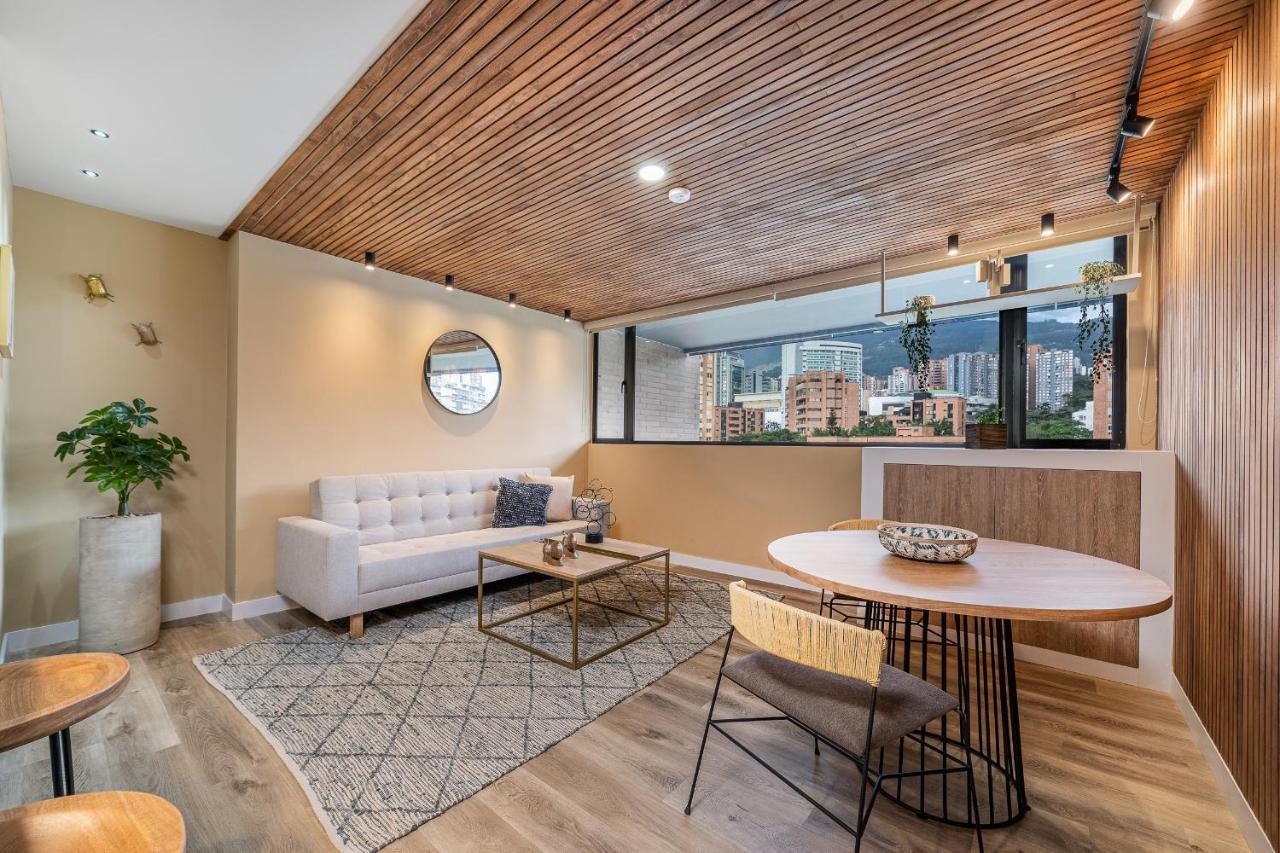 Apartamentos Go Living & Suites By Housy Host Medellín Esterno foto