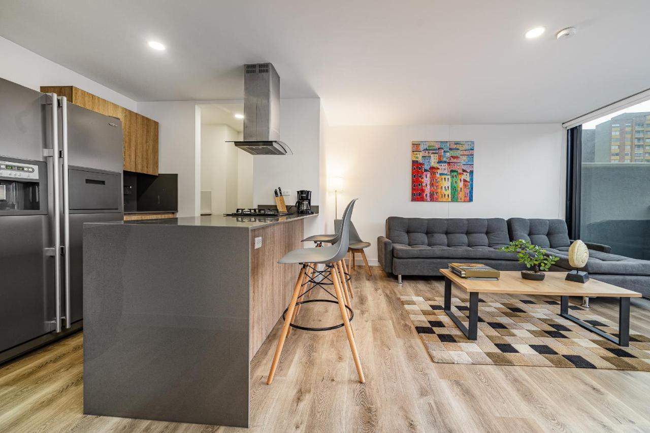 Apartamentos Go Living & Suites By Housy Host Medellín Esterno foto